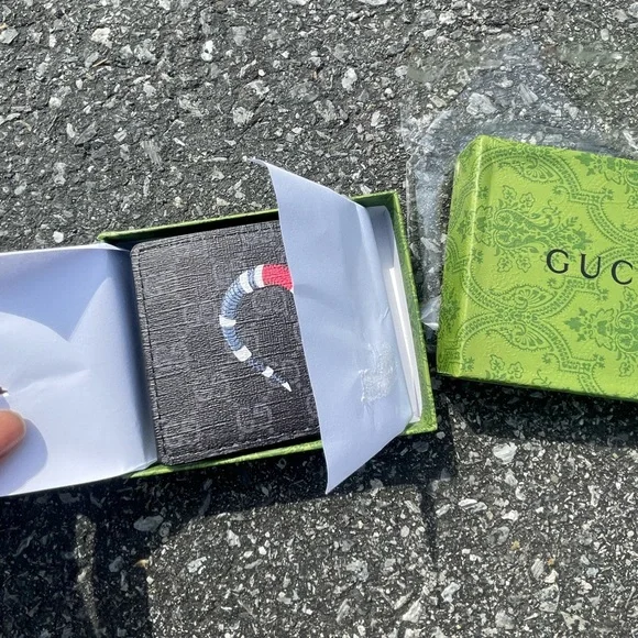 Gucci | Bags | Gucci Black Wallet With Snake Design | Poshmark display picture 1